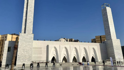 Саудовская Аравия открыла в Джидде первую в мире 3D - печатную мечеть